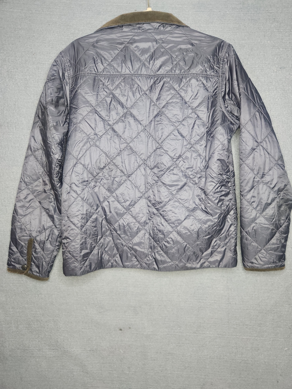 Patagonia Women's Quilted Navy Jacket - Picture 9 of 9